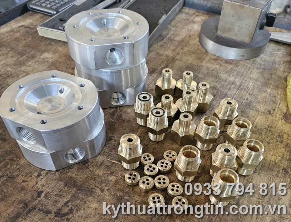 Bộ chia chất xúc tác