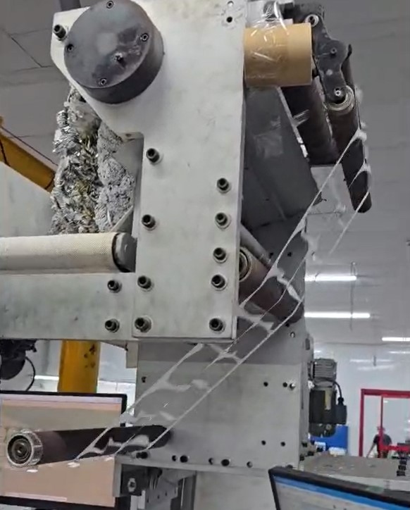 Chế tạo băng tải tách rìa ngành in