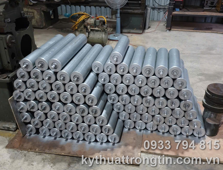 Chế tạo con lăn băng tải