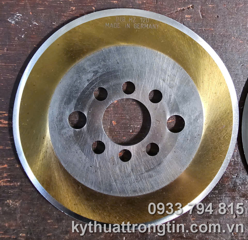 Dao cắt lõi giấy