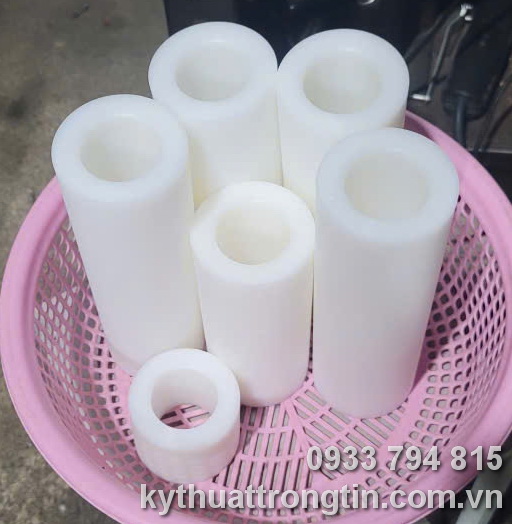 Gia công nhựa POM
